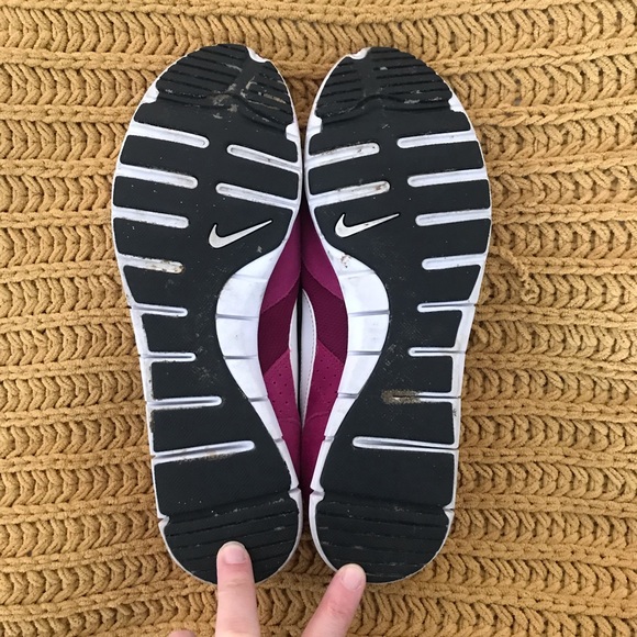 Nike Shoes - Picture 2 of 3